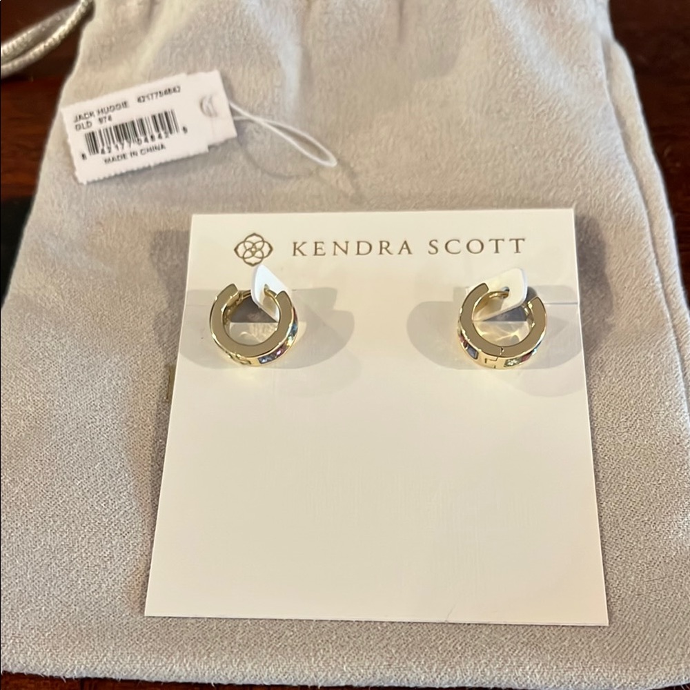 Kendra Scott Gold Minimalist Stud Earrings